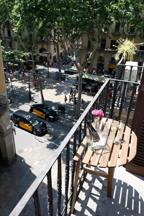 Colom Apartments Barcelona 0*,