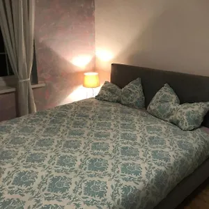 https://en-suite-double-room-close-to-elisabeth-line.brighton-hotels-england.com