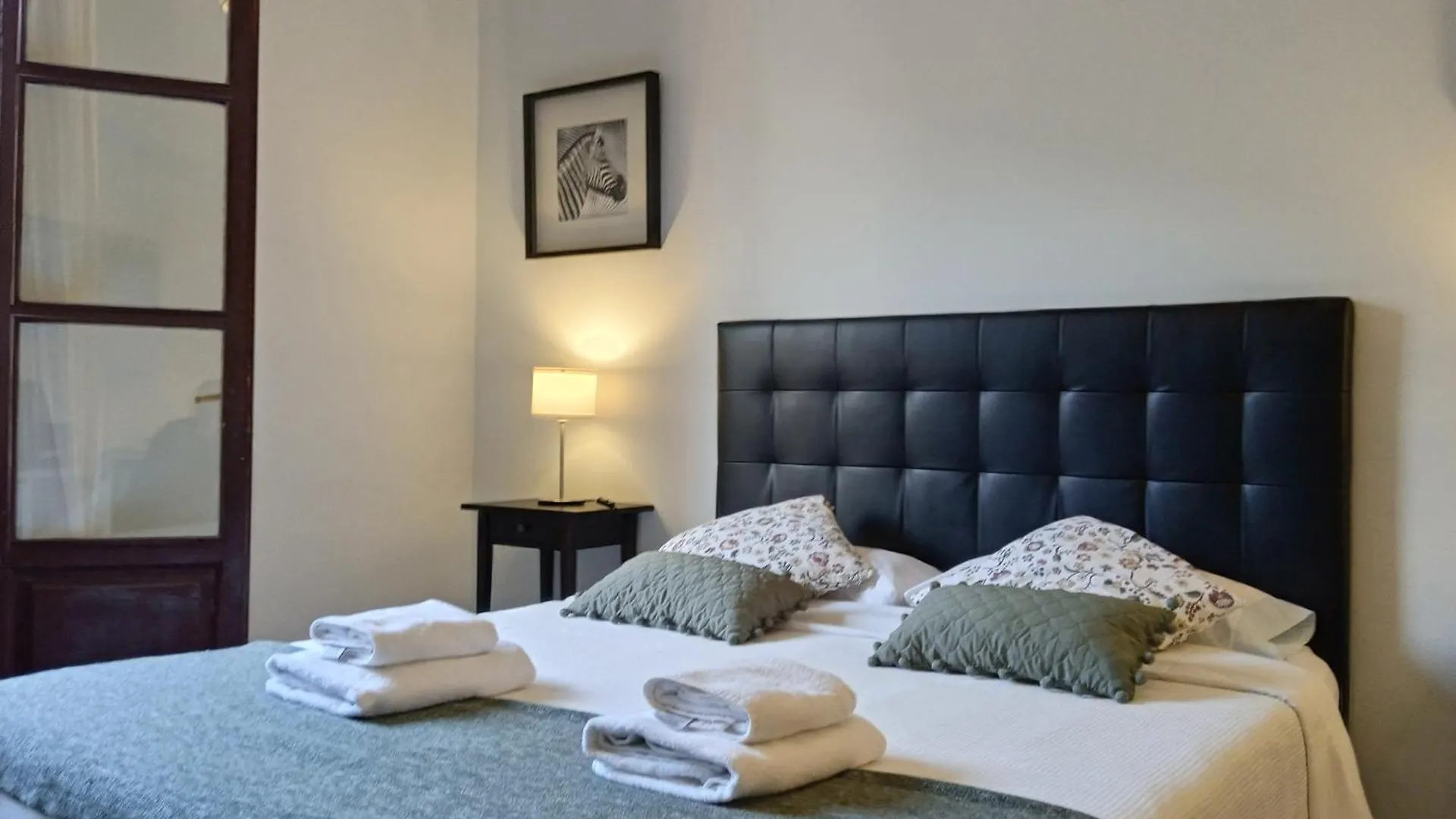 Colom Apartments Barcelona 0*,  Spanien